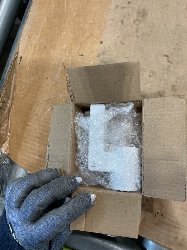 Photo 1 of 1 Pcs Wall Fragrance Plug in with Night Light Compatible with Bath and Body Works Wallflowers, with 3-Speed Adjustable Fragrance Essential Oil Diffuser for Home, White