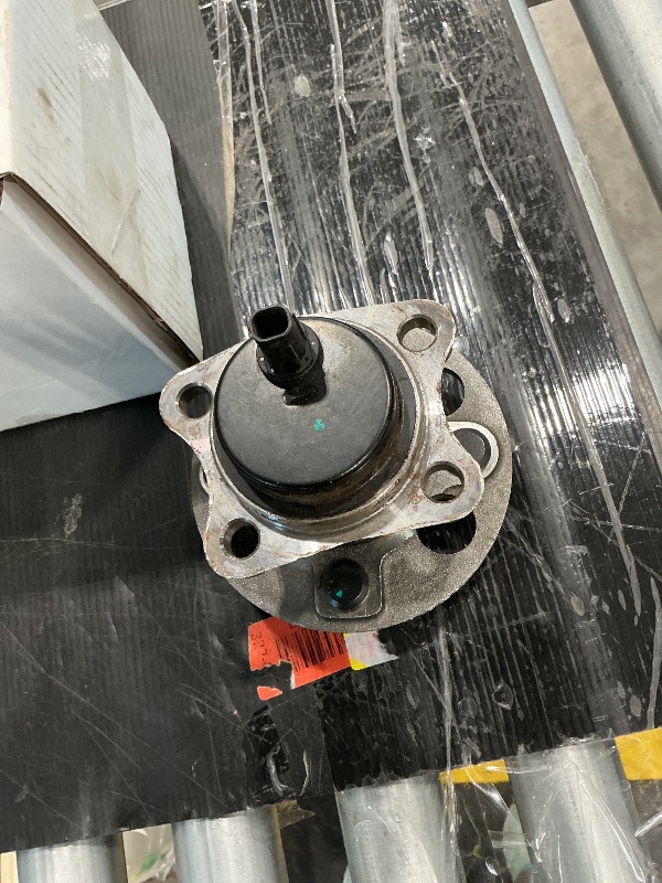 Photo 1 of ** SOLD AS IS, NO REFUND/RETURN** SEE COMMENTS!
front wheel hub