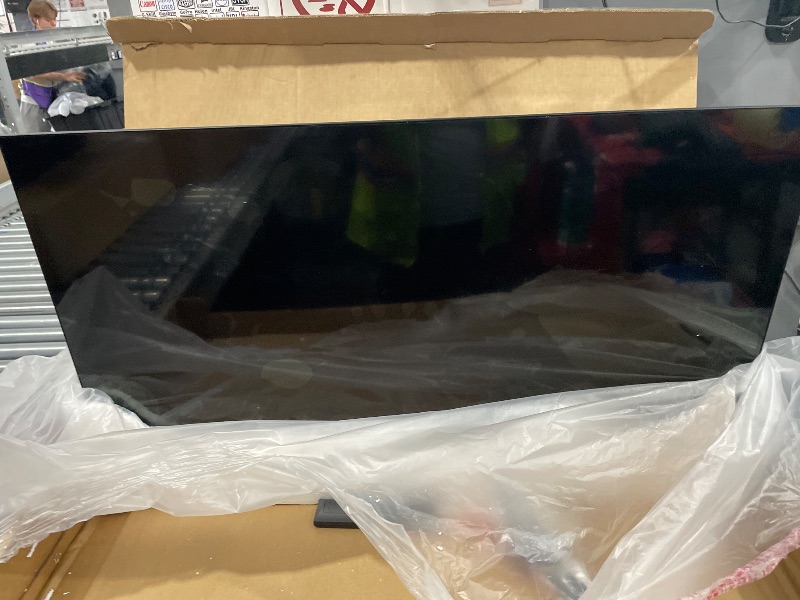 Photo 1 of **damaged** TuTu 40-Inch FHD Non-Smart LED TV
