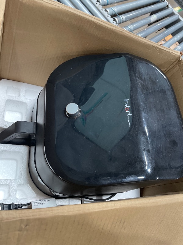 Photo 1 of **Parts Only** Instant Pot Vortex Plus ClearCook 6 Qt 6-in-1 Air Fryer, Black