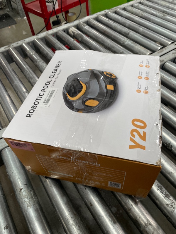 Photo 1 of **Wont hold charge** EZIOOV Robotic Pool Cleaner