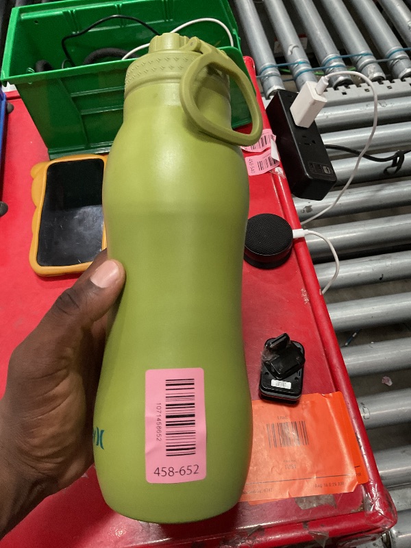 Photo 1 of ***STOCK PHOTO REFERENCE ONLY **** Water bottle GREEN