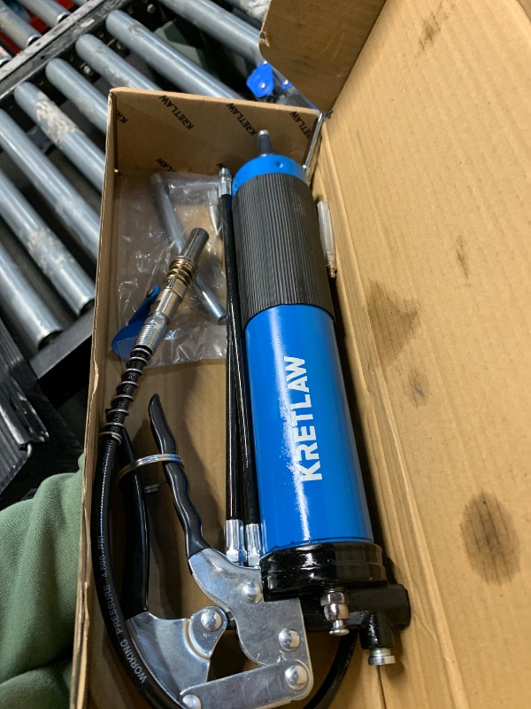 Photo 1 of ***MISSING PARTS***
KRETLAW Grease Gun, 7000 PSI Heavy Duty Professional Pistol Grip Grease Gun Kit 14 OZ with Coupler, Double Grease Injector Needles, 18" & 2pc 12" Flex Hoses and Reinforced Glove