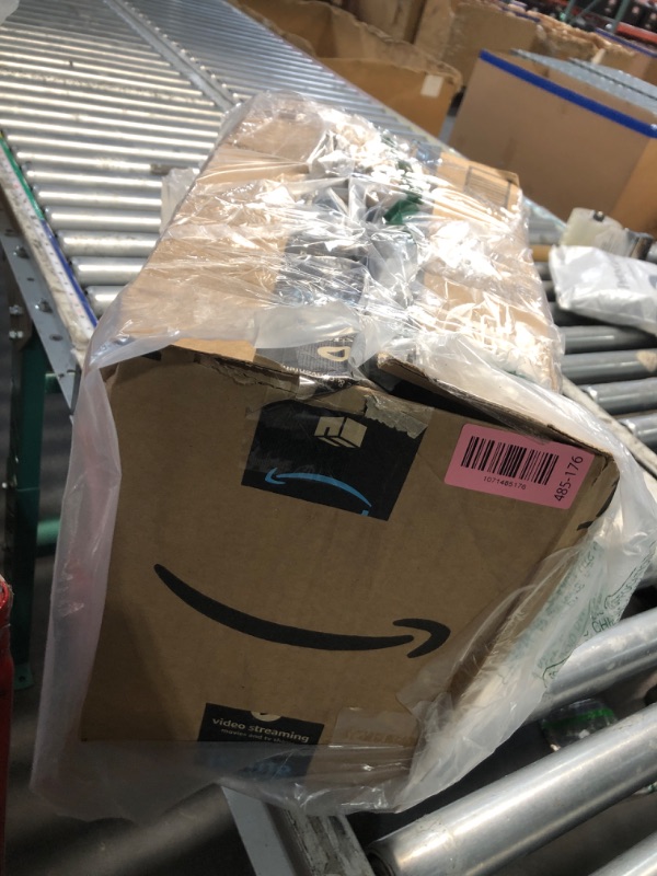 Photo 1 of ***MISSING PARTS***
HOMENOTE Sous Vide Container 12 Quart with Universal Collapsible Hinged Lid,Complete Sous Vide Accessories Kit BPA Free,Compatible with Anova and Most Sous Vide Cookers?With Rack and Sleeve?