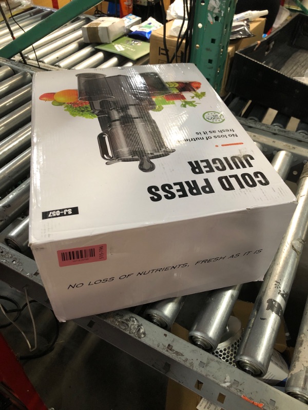 Photo 1 of ***FACTORY SEALED - OPENED FOR INSPECTION***Juicer Machines with 5.8" Large Chute, 2-in-1 Cold Press Juicer for Whole Vegetables Fruits 400W, Masticating juicer Easy to Clean Juice Extractor Machine for Making Nut Mike, Juice, Premium Gray
