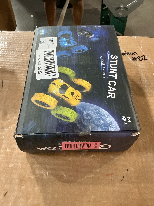 Photo 1 of ***MISSING PARTS***
QUNREDA Remote Control Car for Kids Ages 6+, RC Cars Stunt Car Toy 4WD Double Sided 360° Rotating Remote Control with Headlights, Birthday Xmas Gifts for Boys 6 7 8 9 10 11 12 Green