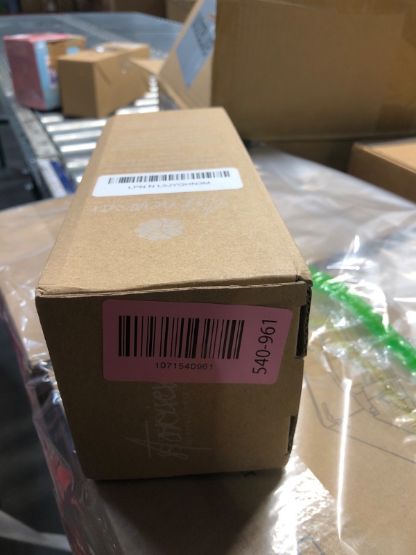 Photo 1 of ***DAMAGED - SEE PHOTO/NOTES***
Storieme First Time Grandma Gifts: New Grandmother Gift for Birthday Christmas Mothers Day from Grandkids Grandmas Figurines Statue