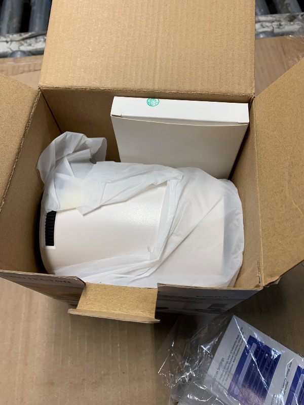 Photo 1 of ***MISSING POWER CORD***UNABLE TO TEST***
Mini Portable Projector with 4K Support, Bluetooth 5.4 WIFI6, 5watt Sound Base Speaker, 160 ANSI, Android 11, 210° Rotation , Auto Keystone Correction Video Projector HY300 ULTRA