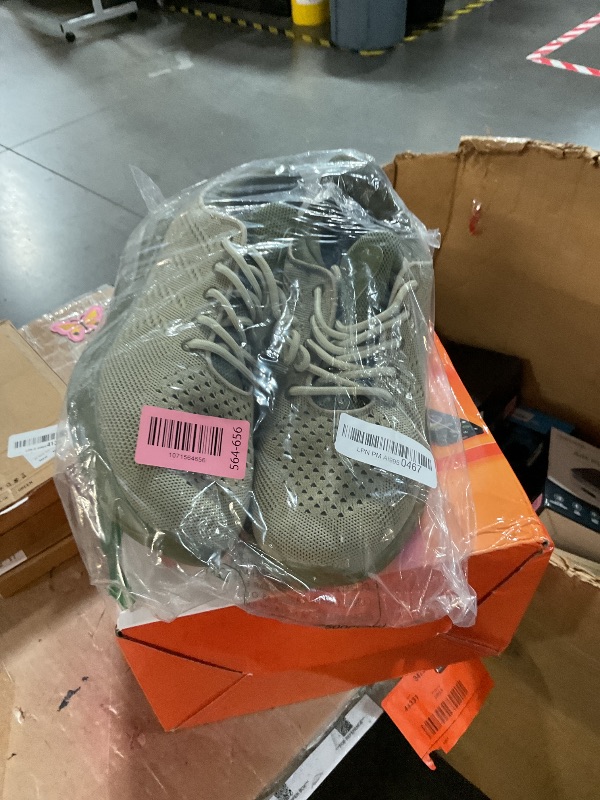 Photo 1 of LARNMERN Men Non Slip Work Sneakers Water Resistant Food Service Zapatos Trabajo Antideslizantes Walking Shoes Waterproof Shoes Slip-on, Green Tea 10