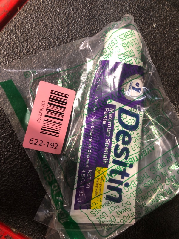 Photo 1 of ***MISSING PARTS*** Desitin Maximum Strength Baby Diaper Rash Cream, 40% Zinc Oxide, Hypoallergenic No Added Parabens & Dyes, Protects & Relieves Baby’s Skin for Up to 12 Hours, Prevents Diaper Rash, 4.8 oz Tube
