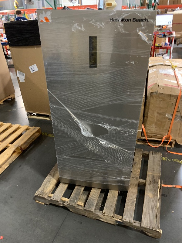 Photo 1 of ***DAMAGED - SEE NOTES/PICTURES***
Hamilton Beach HBFRF1495 14 cu ft Upright Convertible Fridge/Freezer-Frost Free-Removable Glass Shelves-LED Interior Light, Stainless