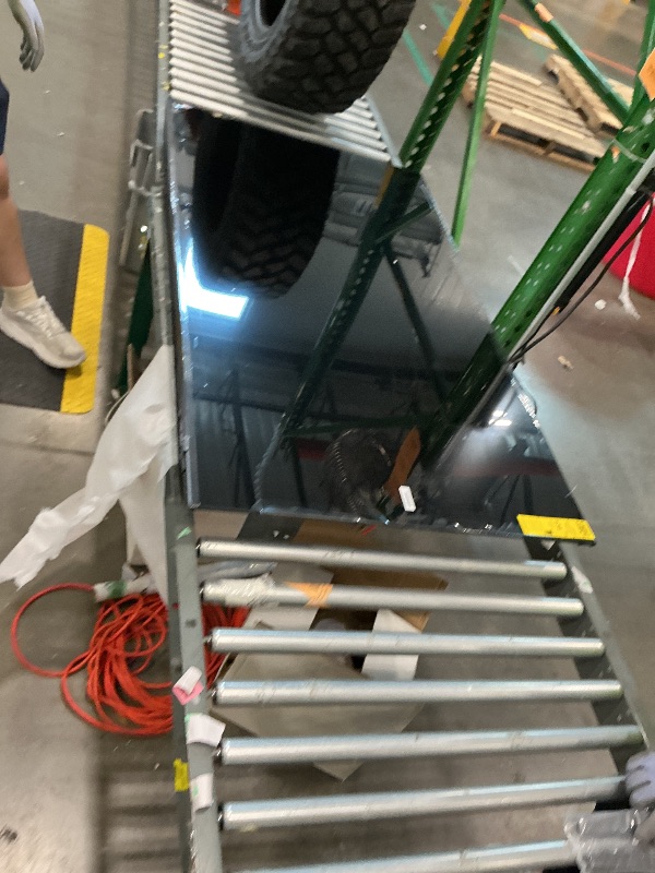 Photo 1 of ***MISSING CABLES*** Samsung 58-Inch Class Crystal UHD U8000F 4K Smart TV (2025 Model) Endless Free Content, Crystal Processor 4K, MetalStream Design, Knox Security, Alexa Built-in