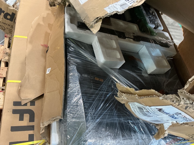 Photo 1 of **Untested**
NordicTrack T 6.5 S; Treadmill for Running and Walking with 5” Display and SpaceSaver Design BRAND NEW PRODUCT BOX JUST TATTERED