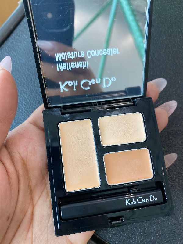 Photo 1 of **USED - MINOR DAMAGE**
Koh Gen Do Maifanshi Moisture Concealer