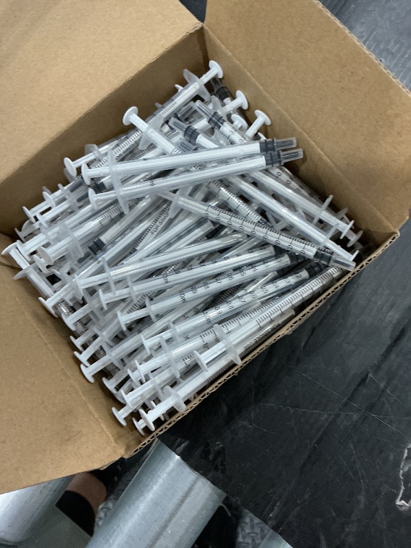 Photo 1 of 100PCS 1ml 1cc Syringe No Needle Plastic Syringe for Pets Oral, Refilling, Oil or Glue Applicator, Measuring or Transfering Tiny Amount of Liquids, Without Cap