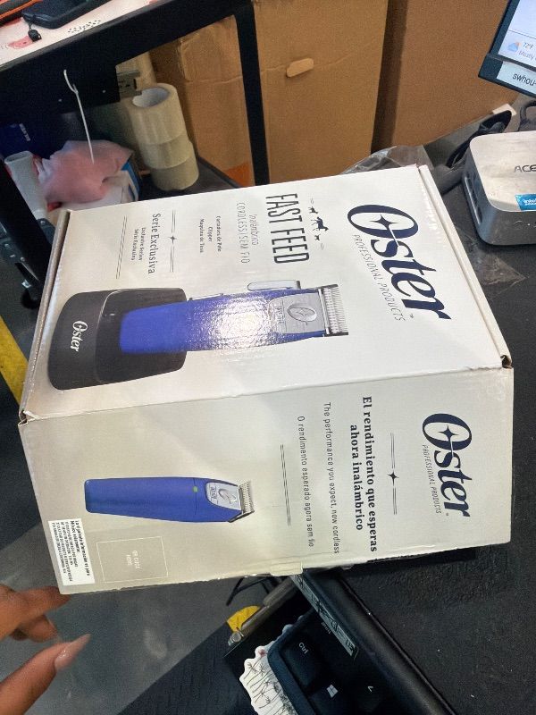 Photo 1 of **USED - MINOR DAMAGE**
Oster® Professional Fast Feed® Cordless Pet Clippers, Blue