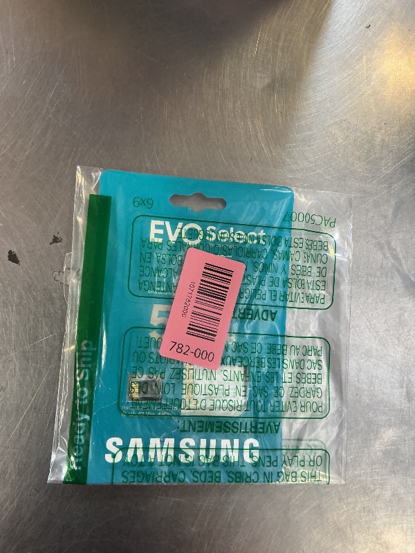 Photo 1 of Samsung EVO Select microSDMemory Card + Adapter, 512GB microSDXC, Up-to 160 MB/s, 4K UHD, UHS-I, C10, U3, V30, A2, for Mobile Phone, Smartphones, Nintendo-Switch, and Tablets (MB-ME512SA/AM)