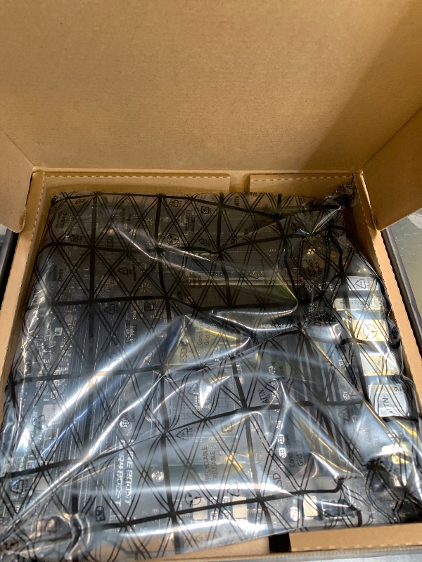 Photo 1 of MSI PRO B550M-VC WiFi ProSeries Motherboard (AMD Ryzen 5000 Series, AM4, DDR4, PCIe 4.0, SATA 6Gb/s, M.2, USB 3.2 Gen 2, HDMI/DP, Wi-Fi 6E, Bluetooth 5.2, mATX)