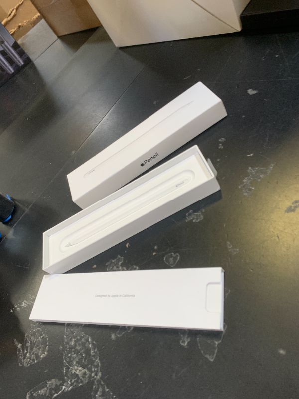 Photo 1 of Apple Pencil (2ND Generation) (MU8F2AM/A)