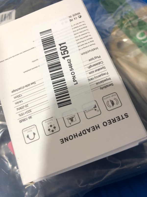 Photo 1 of [Apple MFi Certified] 2 Pack Lightning Headphones, True Plug and Play Wired Earbuds for iPhone with Microphone & Volume Control, in-Ear Earphones Compatible with iPhone 14 13 12 11 Pro Max XS XR 8 7