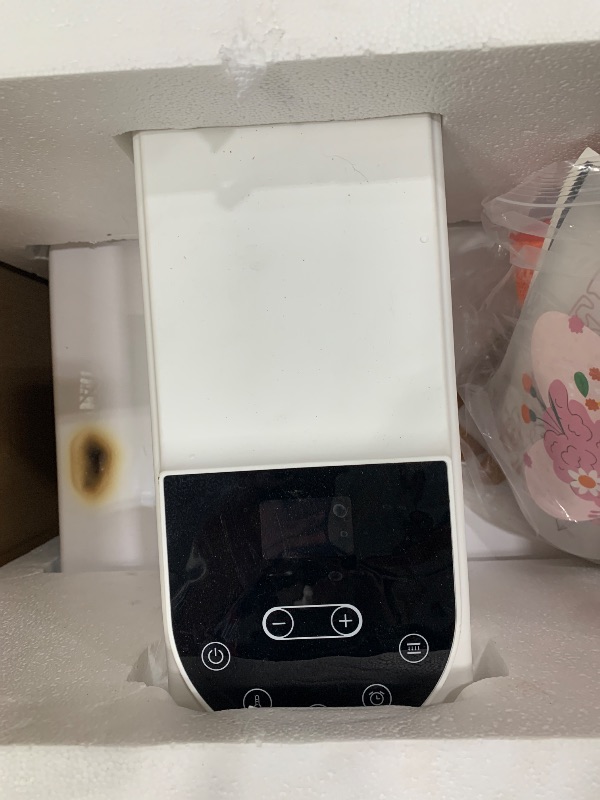 Photo 1 of ****BURN DAMAGE ON TOP SHOWN **** AKEYDIY 15x15 Heat Press, Dual Auto Heat Press Machine for T-Shirts, 360° Swing Away Heat Press with Auto Press Release for Sublimation Pillows, Canvas Bags, Puzzles, Coasters (15x15 White)