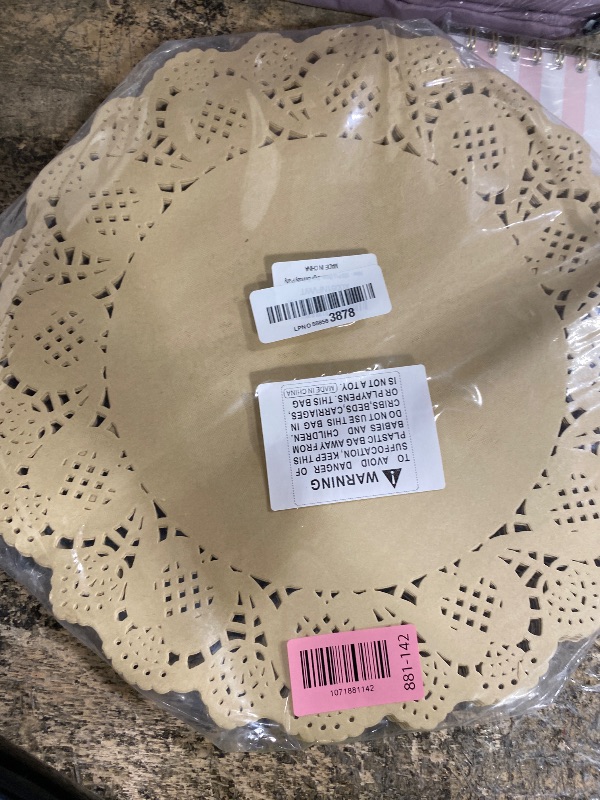 Photo 1 of 100 Pcs Brown Lace Paper Doilies, 13.5 Inches Lace Papers Doilies, Disposable Decorative Place Mats, Eco-Friendly for Food Cakes Dessert Dining Table Weddings Birthday Party