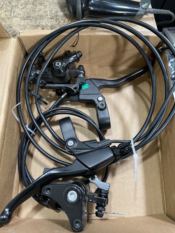 Photo 1 of ***STOCK PHOTO FOR REFERENCE ONLY***
Z00M HB876E 2-PIN 4-Pistons E-Bike Electric Power-Off Hydraulic Brake Set, Pre-Bled with Mineral Oil Brakes Kit for eBike, Mountain Bike, Road Bike