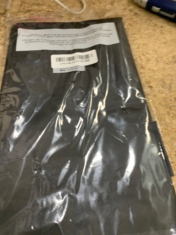 Photo 1 of *Premium* Black table cover 54" x 108"