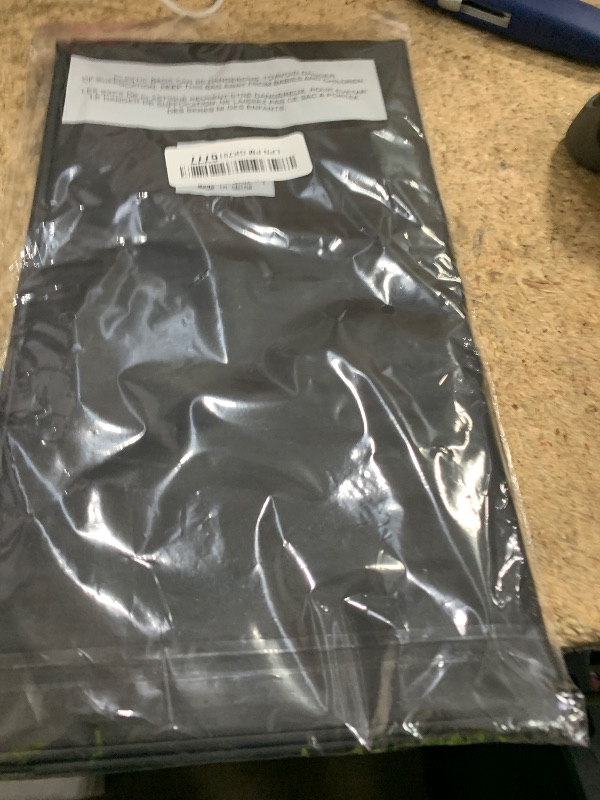 Photo 1 of *Premium* Black table cover 54" x 108"