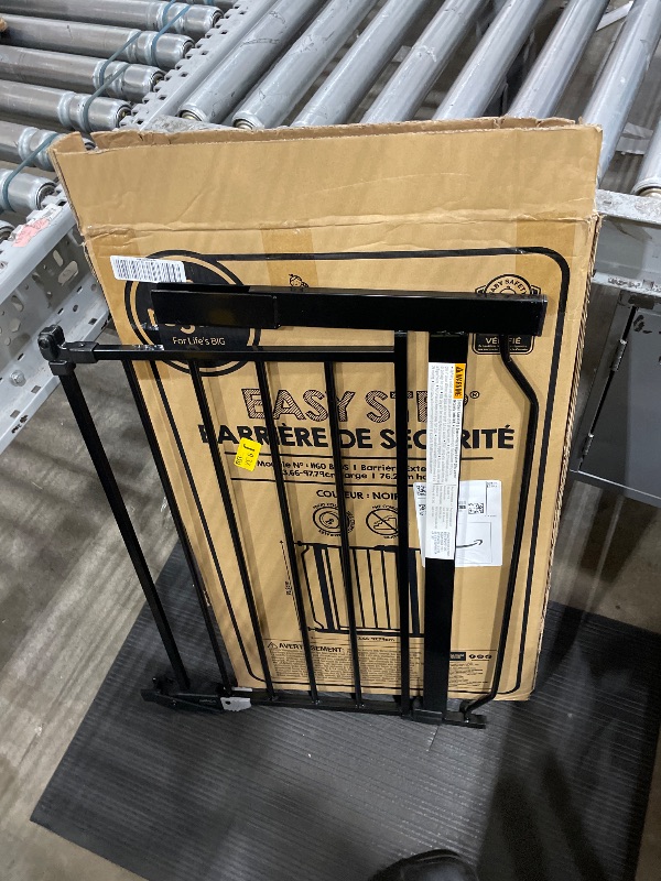 Photo 1 of *** CHECK COMMENTS**       Regalo Safety 29"-38.5" Easy Step Baby Gate, Bottom of Stairs & Doorways
