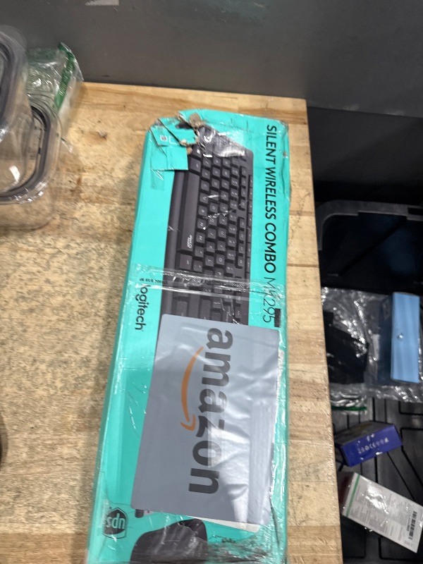 Photo 1 of * no mouse and no receiver* Logitech MK295 Wireless Mouse & Keyboard Combo with SilentTouch Technology, Full Numpad, Advanced Optical Tracking, Lag-Free Wireless, 90% Less Noise - Graphite