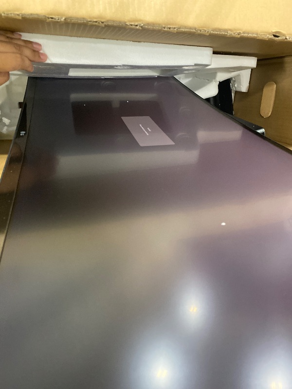 Photo 1 of **MINOR DAMAGE ON SCREEN** LG 34" UltraWide WQHD IPS Curved Monitor