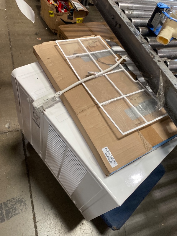 Photo 1 of **UNABLE TO TEST** Midea 18,000 BTU Smart Inverter 208/230V Window AC 1,000 Sq Ft