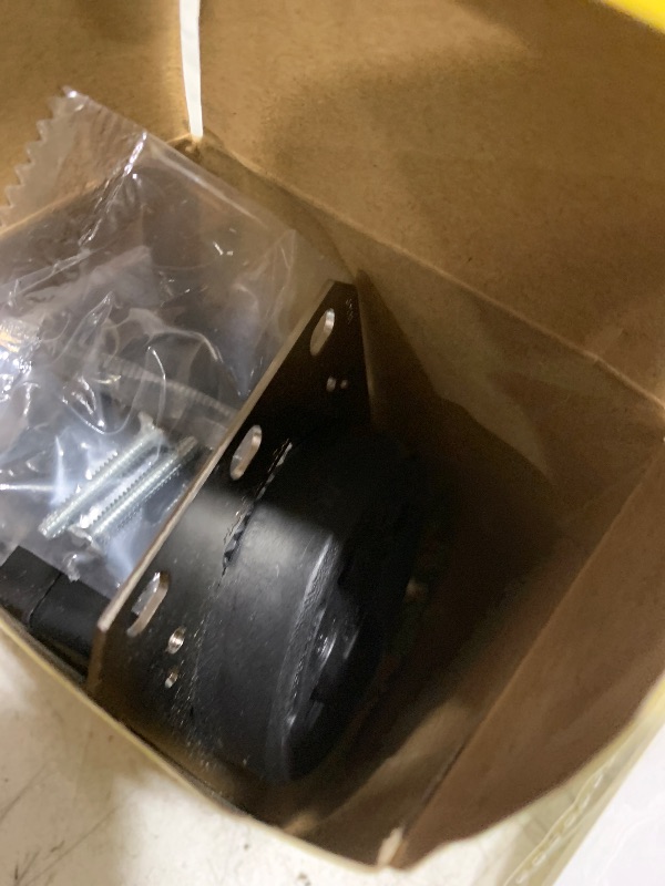 Photo 1 of Hubbell HBL9450A Straight Blade Device Receptacle, RTP, Industrial Grade, 3-Pole 4-Wire Grounding, 50A 125/250V, 14-50R