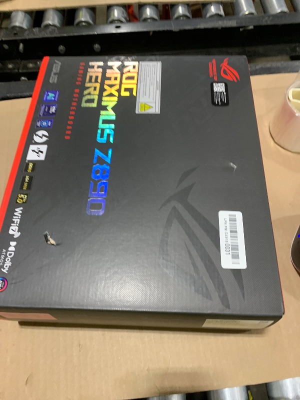 Photo 1 of ASUS ROG Maximus Z890 Hero Intel® Z890 LGA 1851 ATX Motherboard, Advanced AI PC-Ready, 22+2+1+2 Stages, DDR5, WiFi 7, 3X PCIe® 5.0 M.2, Thunderbolt™ 4, USB Type-C®, AI Overclocking/Cooling/Networking