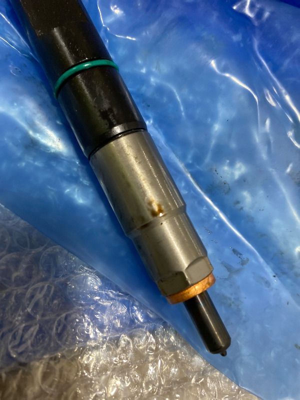 Photo 1 of INGKAN 4pcs D24 Fuel Injectors Fits for Bobcat D24 Doosan Delphi Applicable OE 400903-00074D 7275454 28337917 Aftermarket Parts