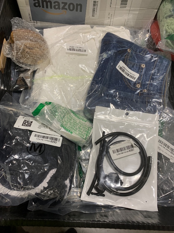 Photo 1 of BAG LOT. MISC. ITEMS
----FINAL SALE / NO RETURNS---