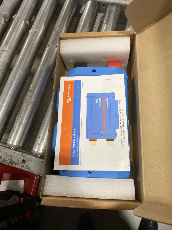 Photo 1 of Victron Energy Lynx Power in Battery Connector - Modular M10 DC Bus Bar with 4 Connections for Batteries, Loads, or Chargers