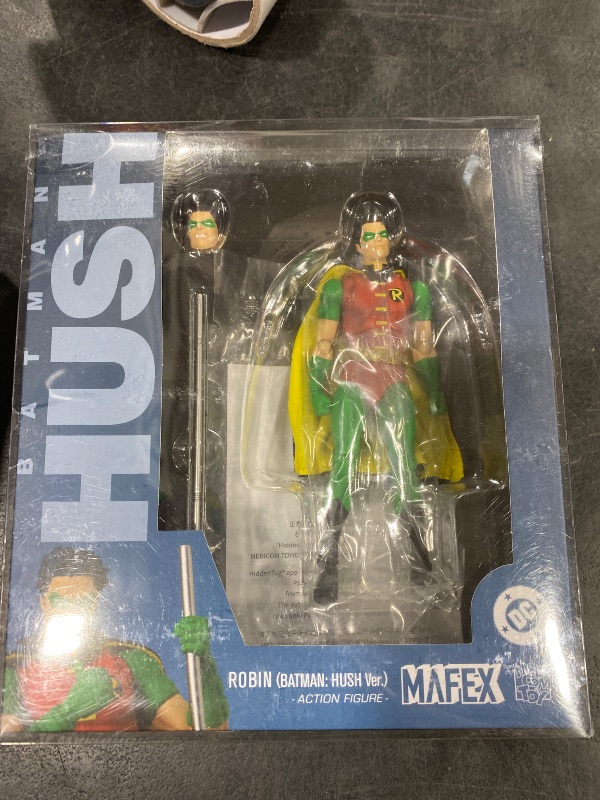 Photo 1 of Medicom Toy MAFEX No.264 Robin (Batman:Hush Ver.) Total Height Approx. 5.7 inches (145 mm), Non-Scale, Pre-Painted Action Figure