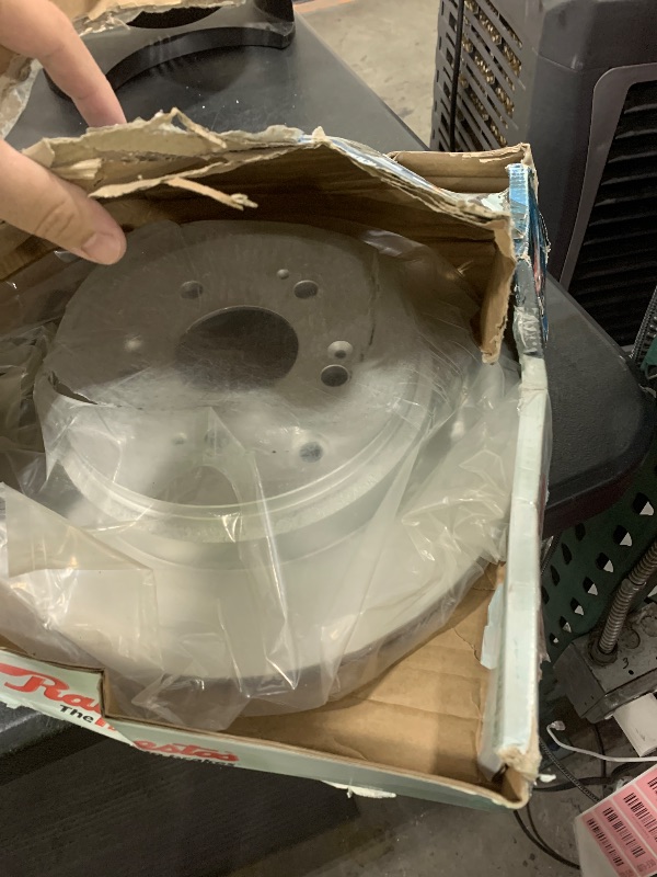Photo 1 of Raybestos Element3 Automotive Replacement Rear Brake Rotor for Selected Acura (MDX, ZDX), Honda (Odyssey, Pilot) Model Years (980567FZN)