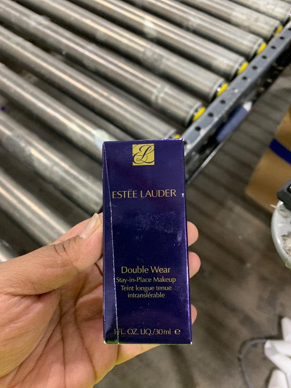 Photo 1 of Estée Lauder Double Wear Stay-in-Place 24-Hour Long-Wear Matte Foundation Makeup | Original Formula 1 Fl Oz, 1C1 Cool Bone