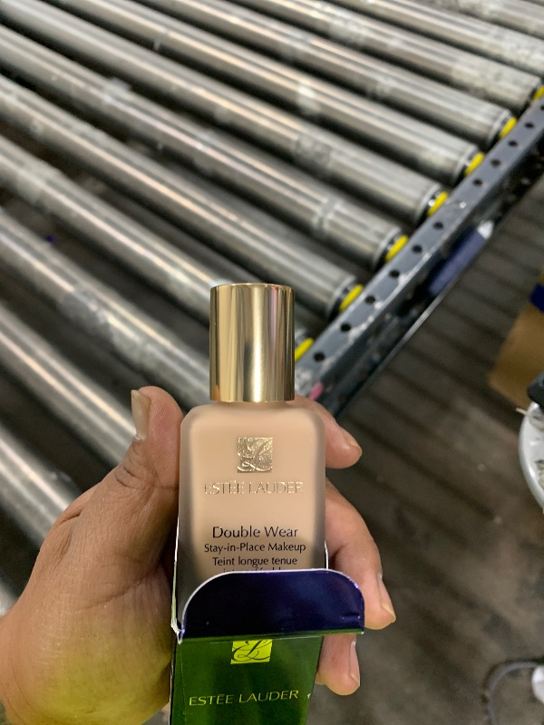 Photo 1 of Estée Lauder Double Wear Stay-in-Place 24-Hour Long-Wear Matte Foundation Makeup | Original Formula 1 Fl Oz, 1C1 Cool Bone