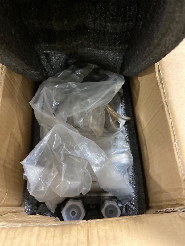 Photo 1 of WQSING A/C Compressor w/Clutch 18-10158-19 Compatible with Seltec Compatible with Valeo 103-56120 Compatible with Carrier Transicold TM16 12V 8 Groove 2521195