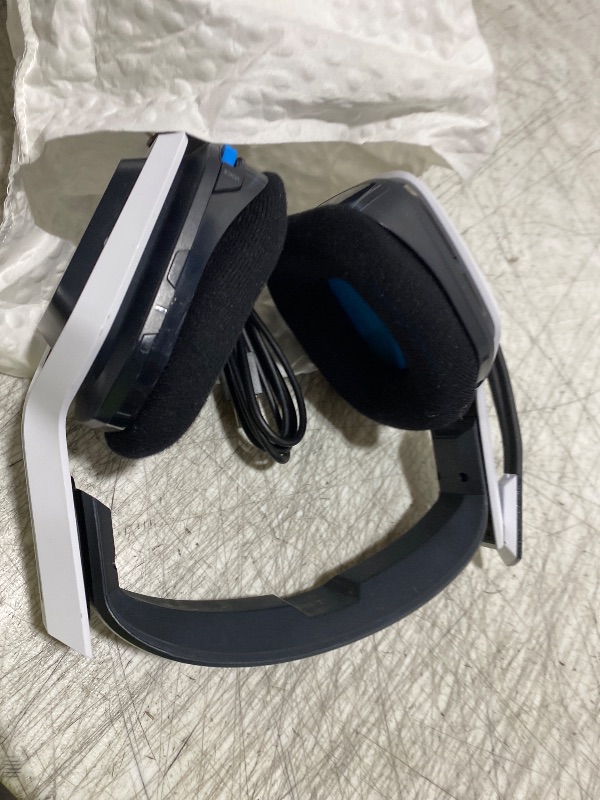 Photo 1 of ASTRO Gaming A20 Wireless Headset Gen 2 - Compatible with PlayStation 4 & 5 / PC/Mac - White/Blue
