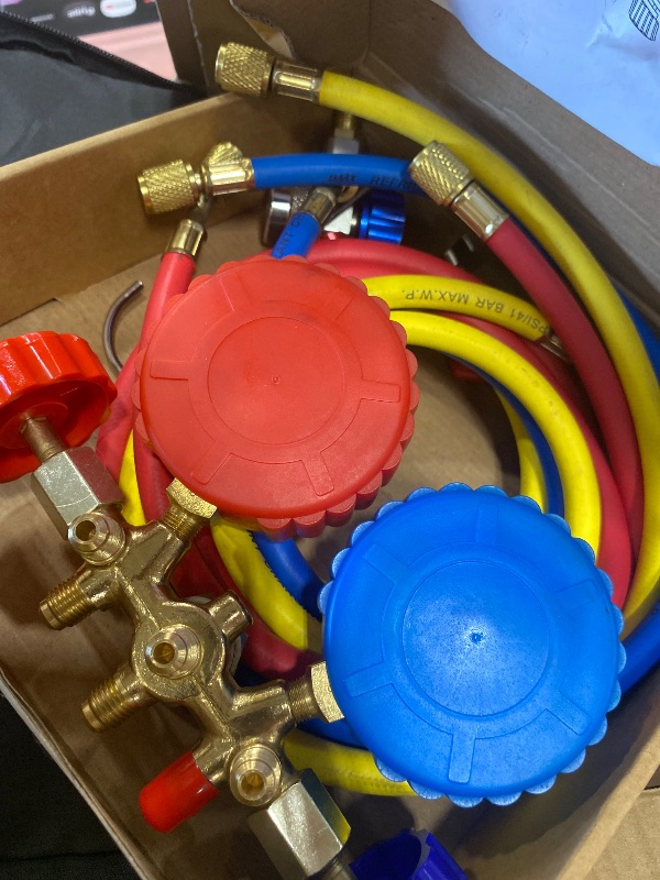 View 4 of **DAMAGED, FOR PARTS ONLY** VIVOHOME Upgraded 4CFM 1/3 HP 1-Stage HVAC Vacuum Pump and 4 Way AC Manifold Gauge Set with Leak Detector, 5ft Hoses & Accessories for R134a R12 R22 R502 R410a Automotive Air Conditioner Maintenance