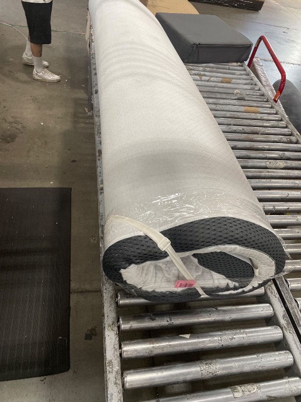 Photo 1 of king size mattress topper