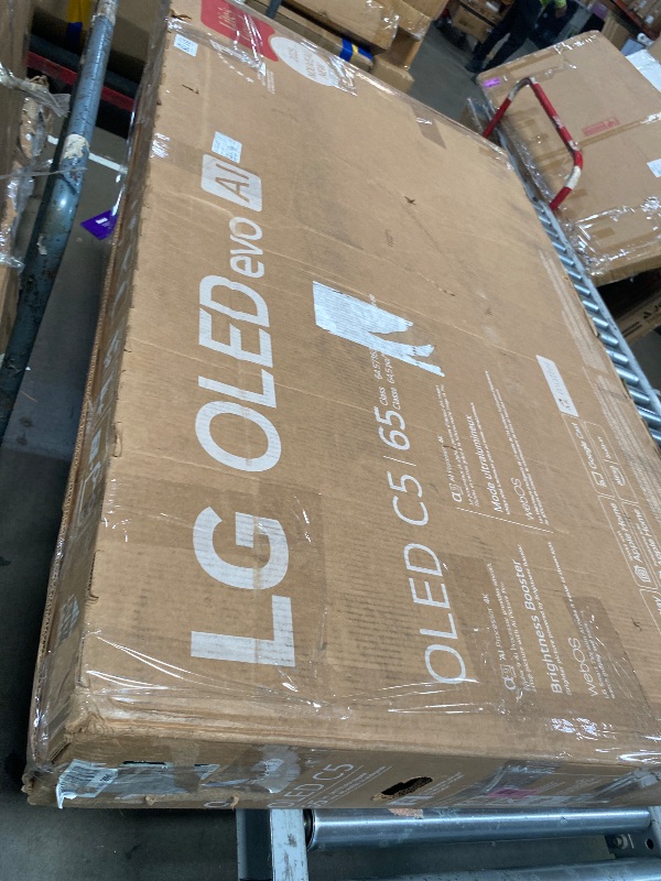 Photo 1 of ***DAMAGED, PARTS ONLY*** LG 65-Inch Class OLED evo AI 4K C5 Series Smart TV w/Dolby Atmos, Dolby Vision, HDR10, AI Super Upscaling 4K, Filmmaker Mode, Wow Orchestra, Alexa Built-in (OLED65C5PUA, 2025)