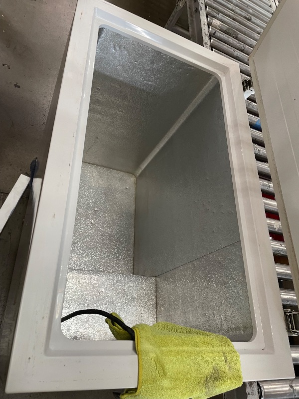 Photo 1 of ***DAMAGES SHOWN IN PHOTO*** Hisense 6.9 Cu ft Chest Freezer- White