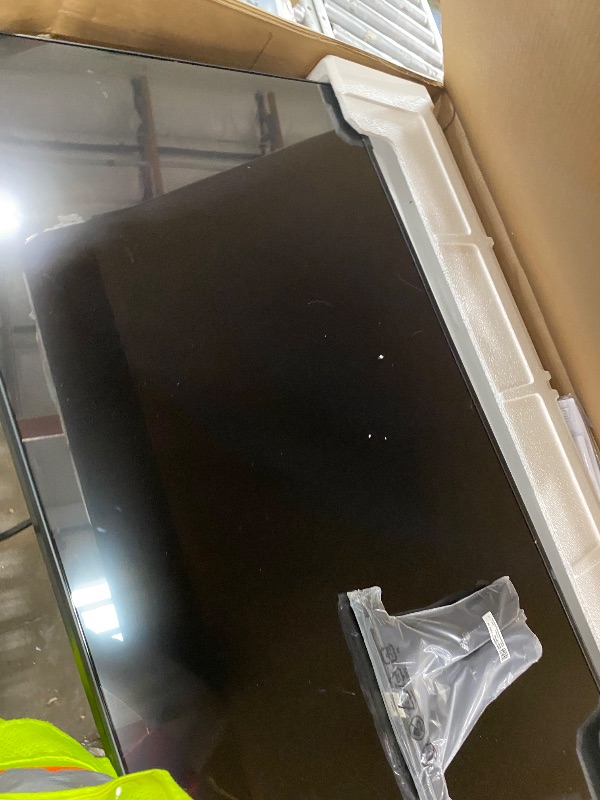 Photo 1 of ***DAMAGED, PARTS ONLY NOT FUNCTIONAL*** Samsung 43-Inch Class QLED Q7F Series Samsung Vision AI Smart TV (2025 Model, 43Q7F) Quantum HDR, Object Tracking Sound Lite, Q4 AI Gen1 Processor, 4K upscaling, Gaming Hub, Alexa Built-in