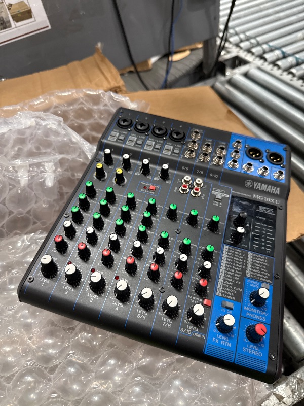 View 2 of **POWERS ON BUT GIVES NO SIGNAL** YAMAHA MG10XU 10-Input Stereo Mixer with Effects